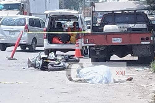 Video: Le roban 2.5 mdp, los atropella, mata recupera su dinero; lo busca la policía